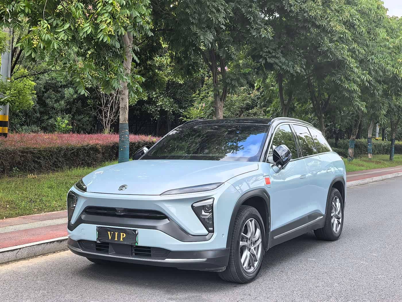 NIO ES6