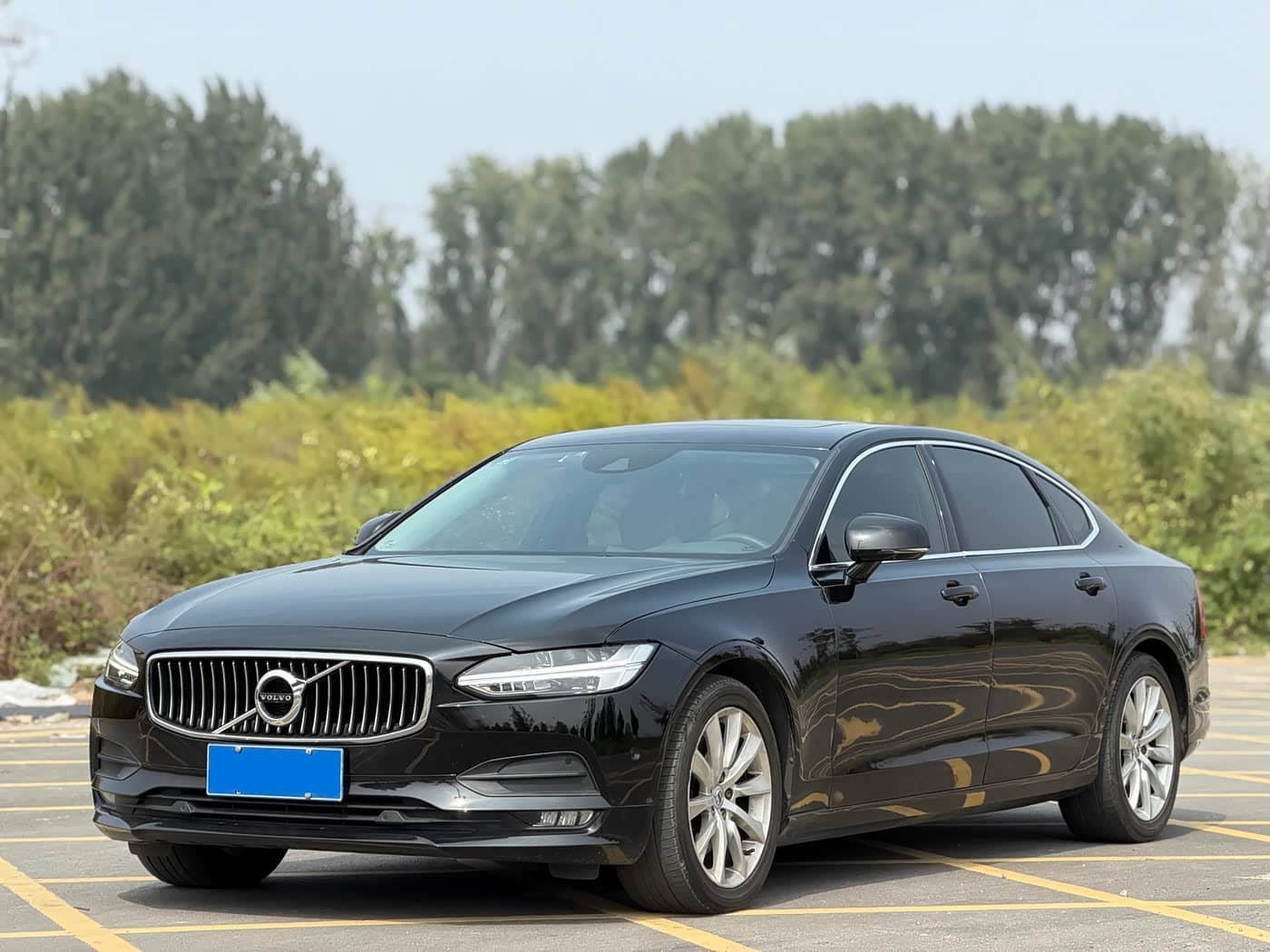 Volvo S90