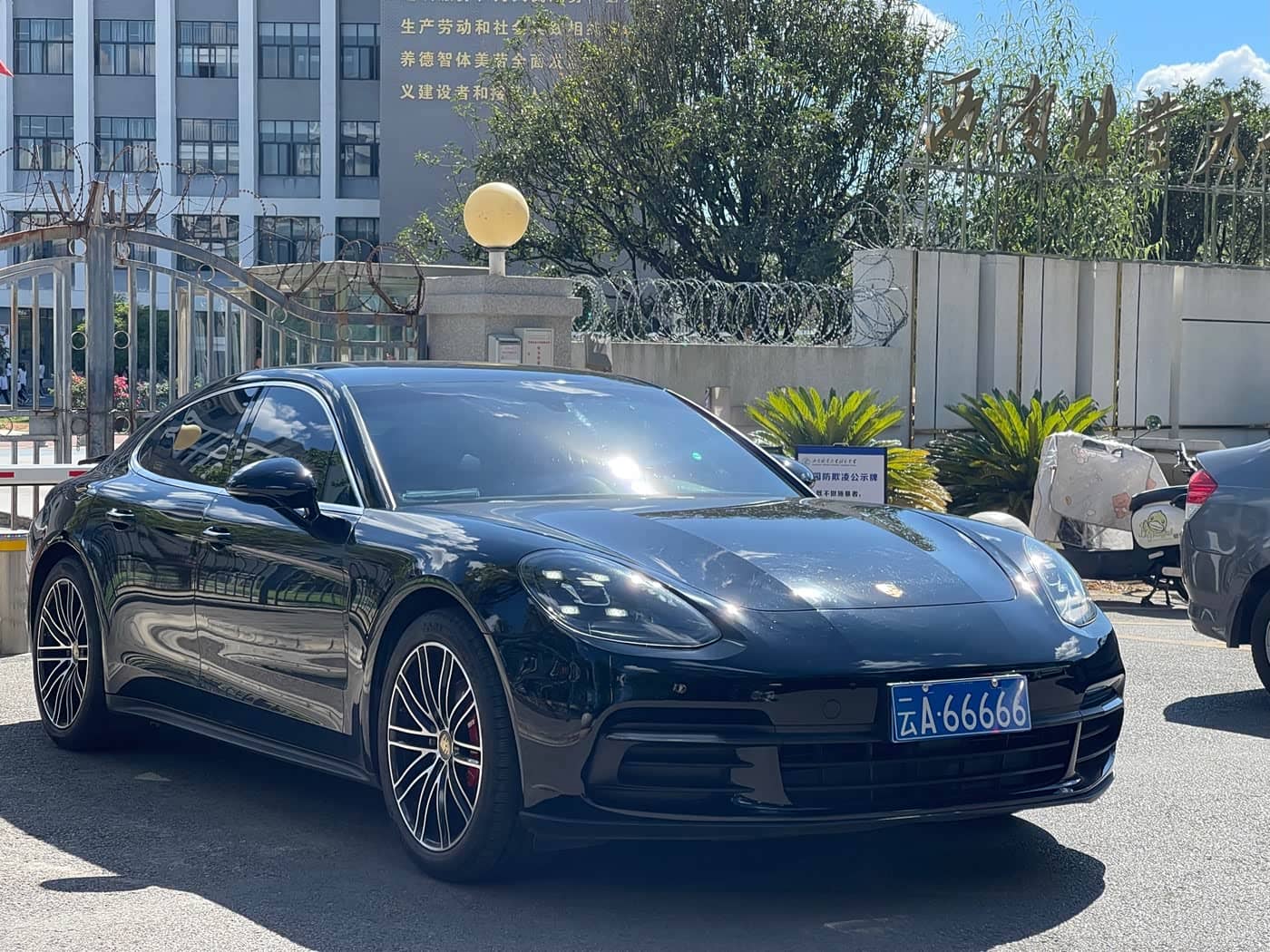 Porsche Panamera