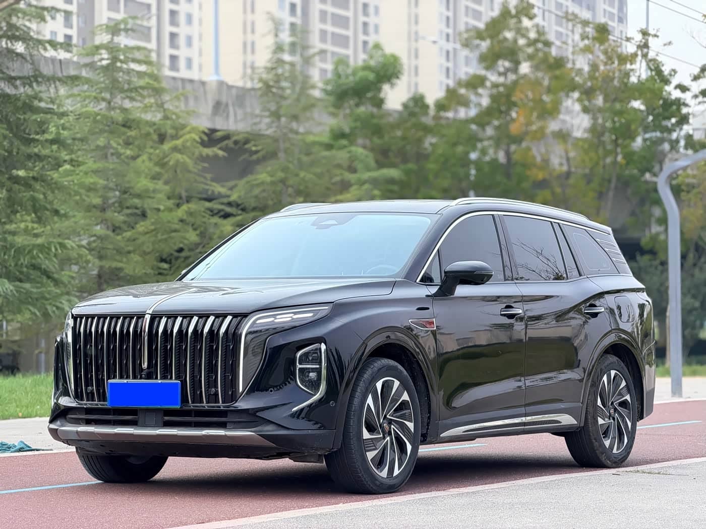 Hongqi HS7 PHEV