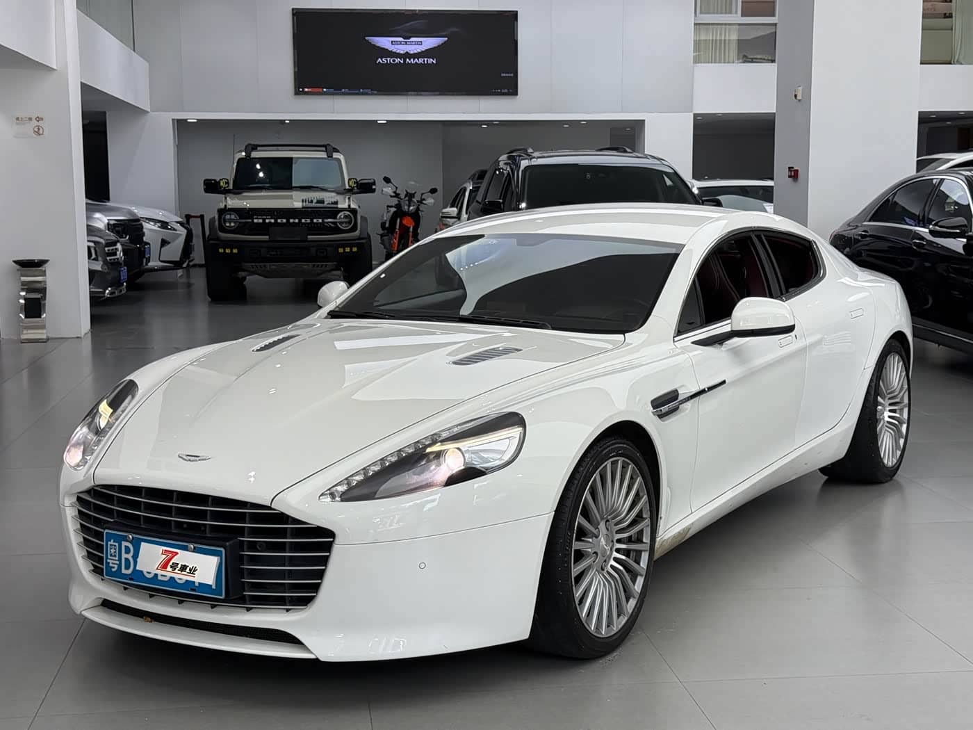 Aston Martin Rapide