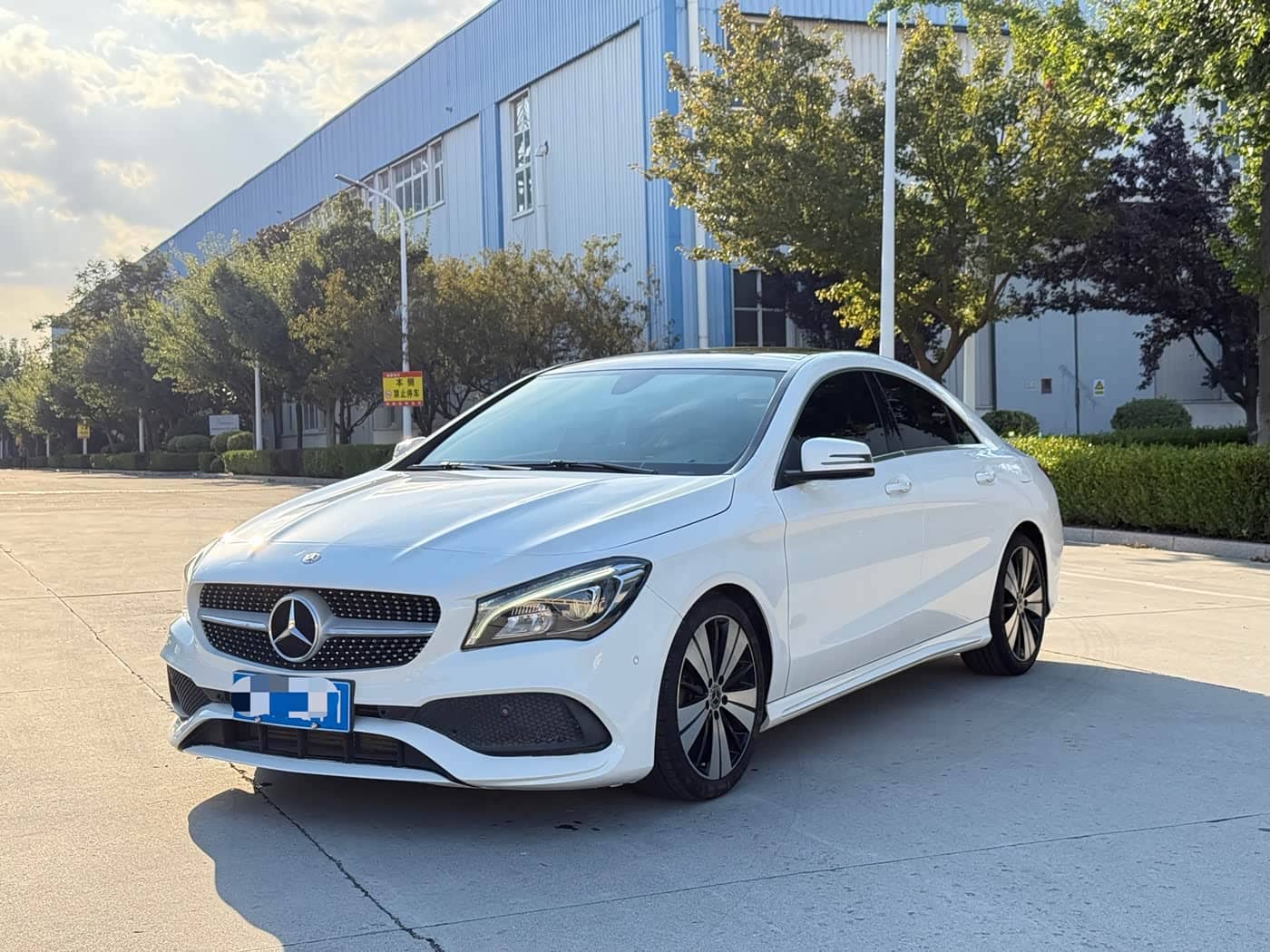 Mercedes-Benz CLA