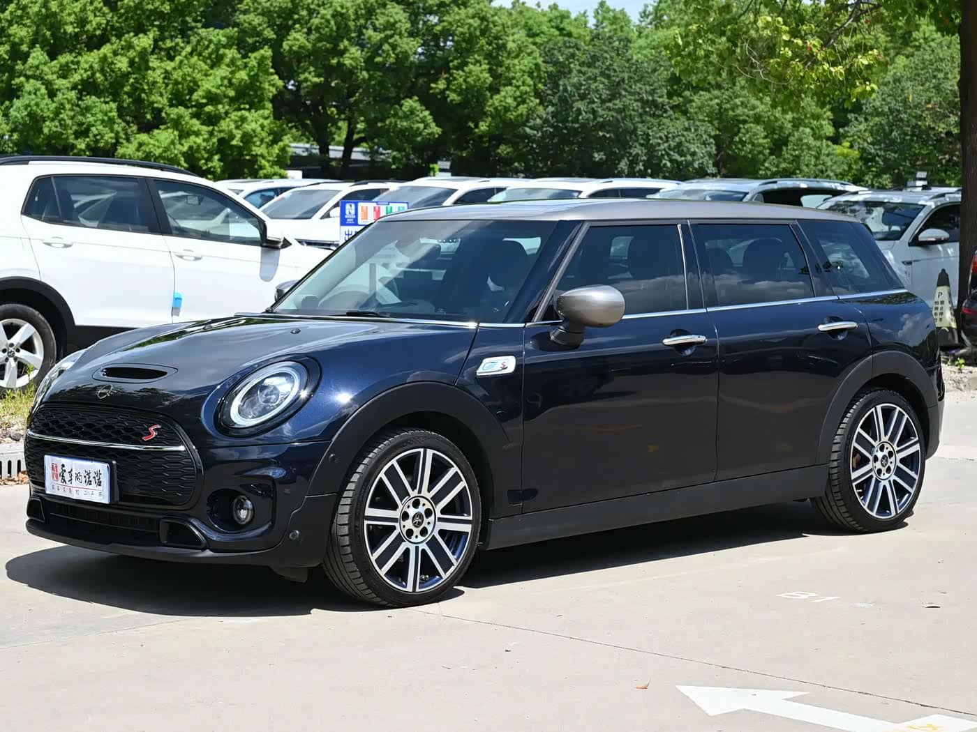 MINI CLUBMAN