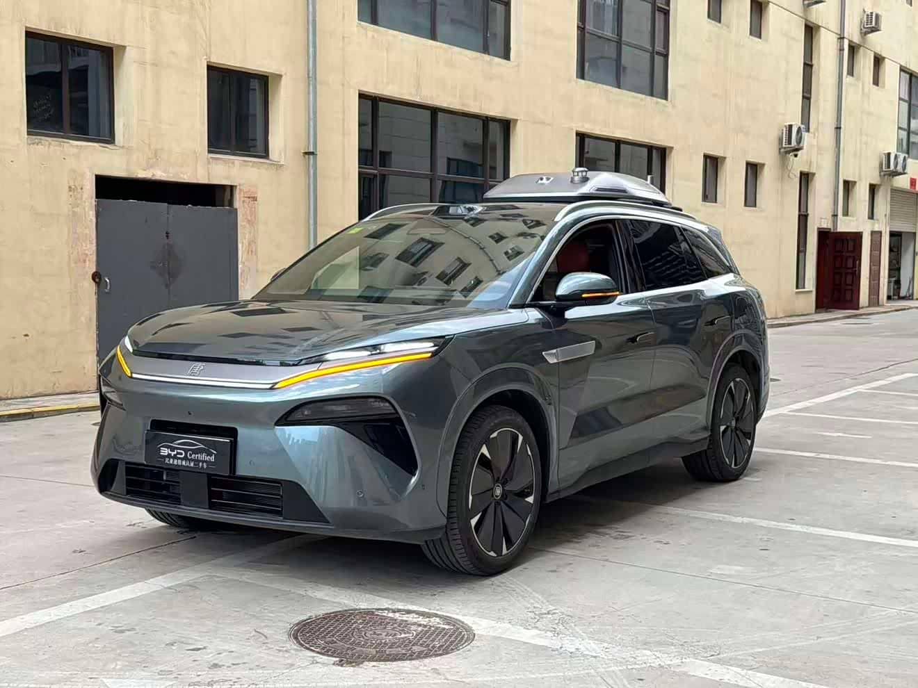 BYD Tang L