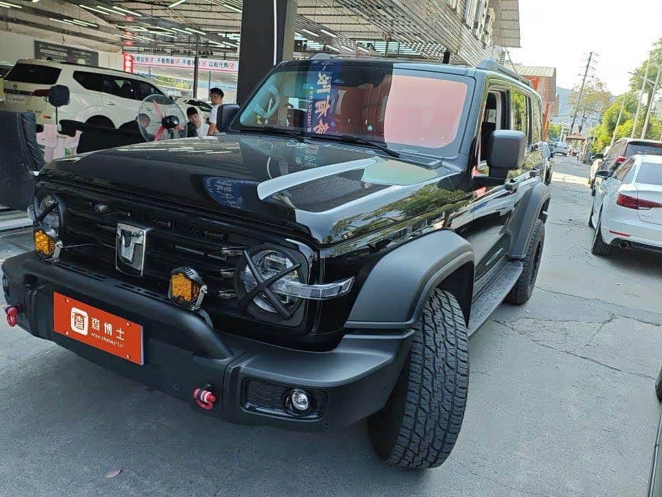 Tank 300