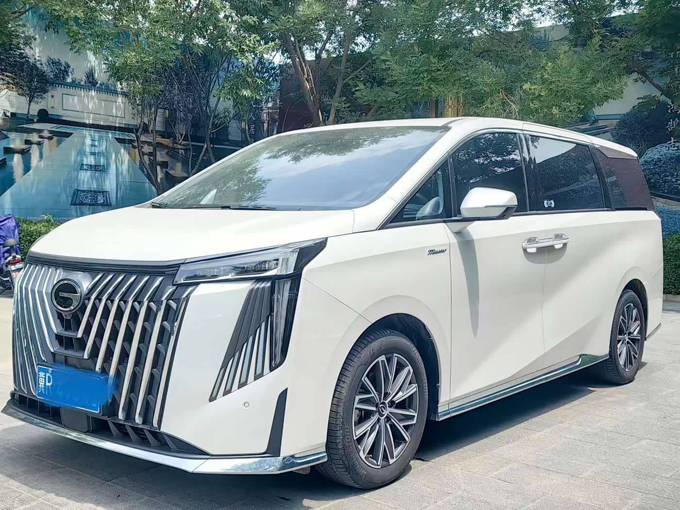 GAC Trumpchi Trumpchi M8