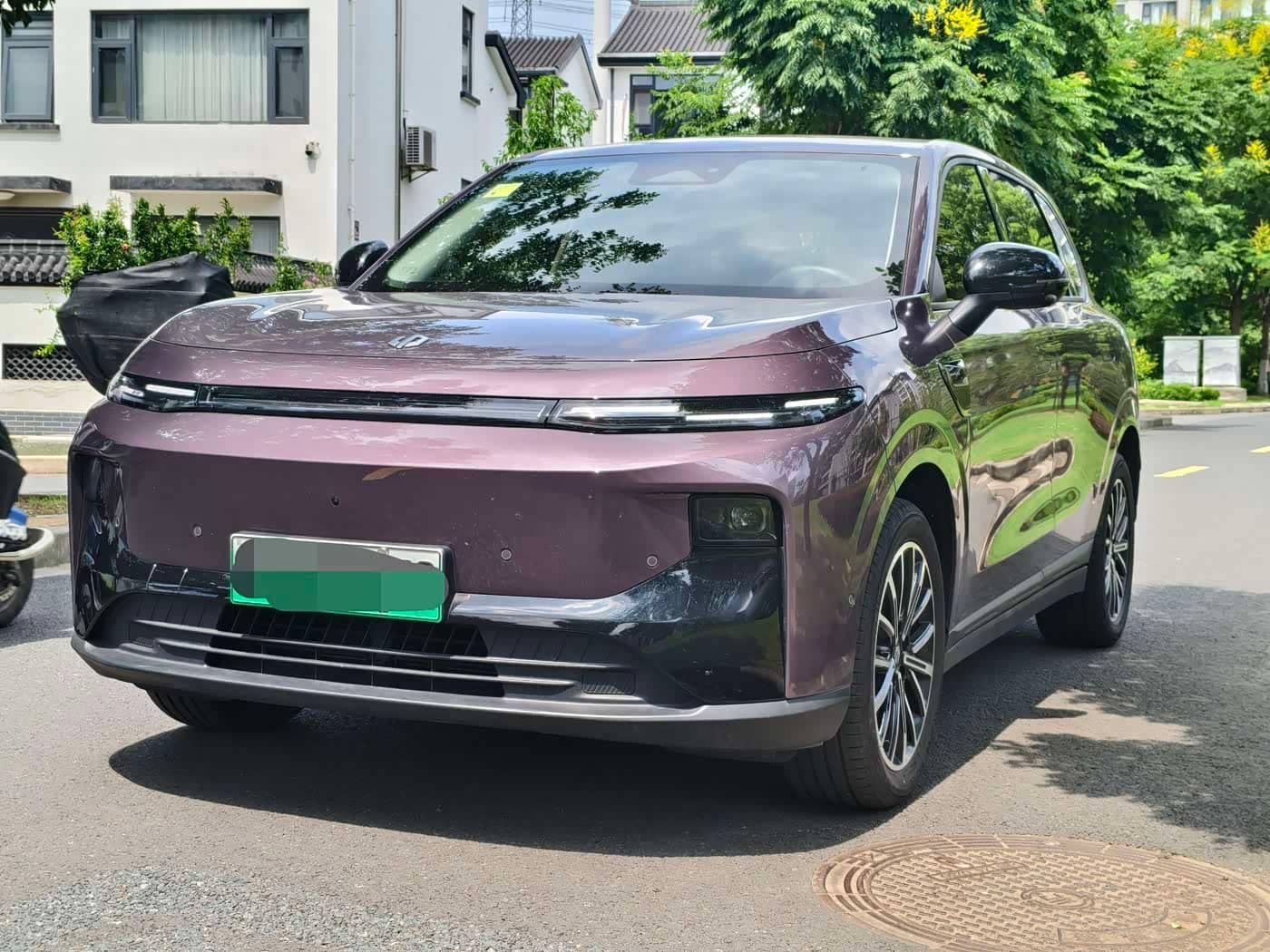 Leapmotor B10