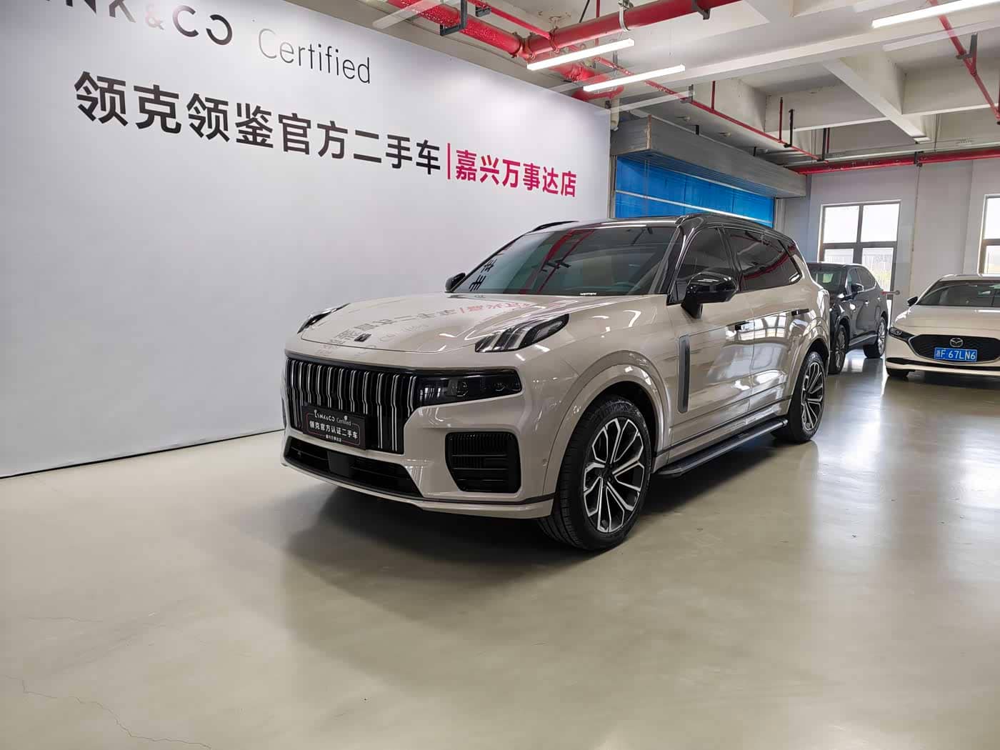 Lynk & Co 09