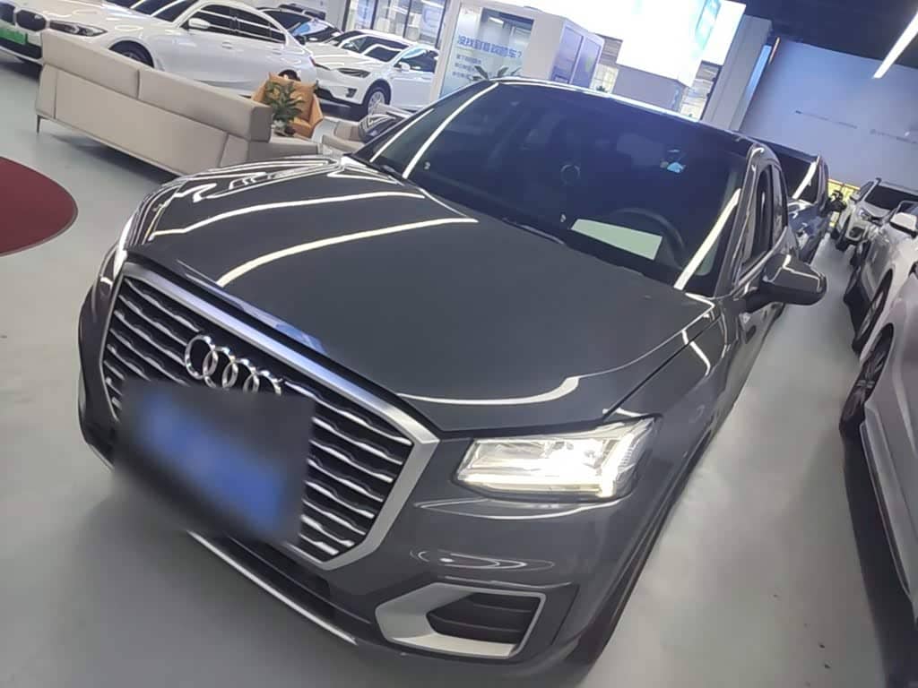Audi Q2L