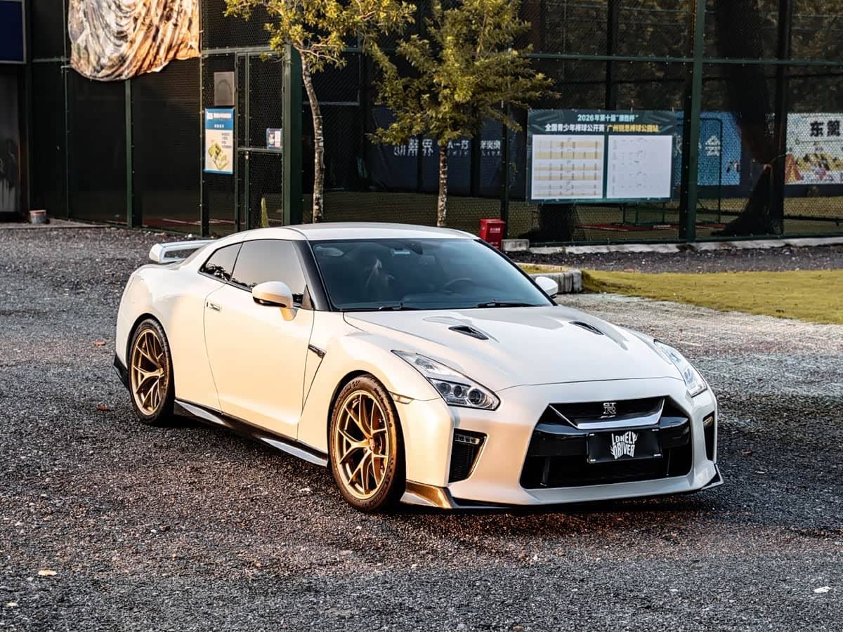 Nissan GT-R