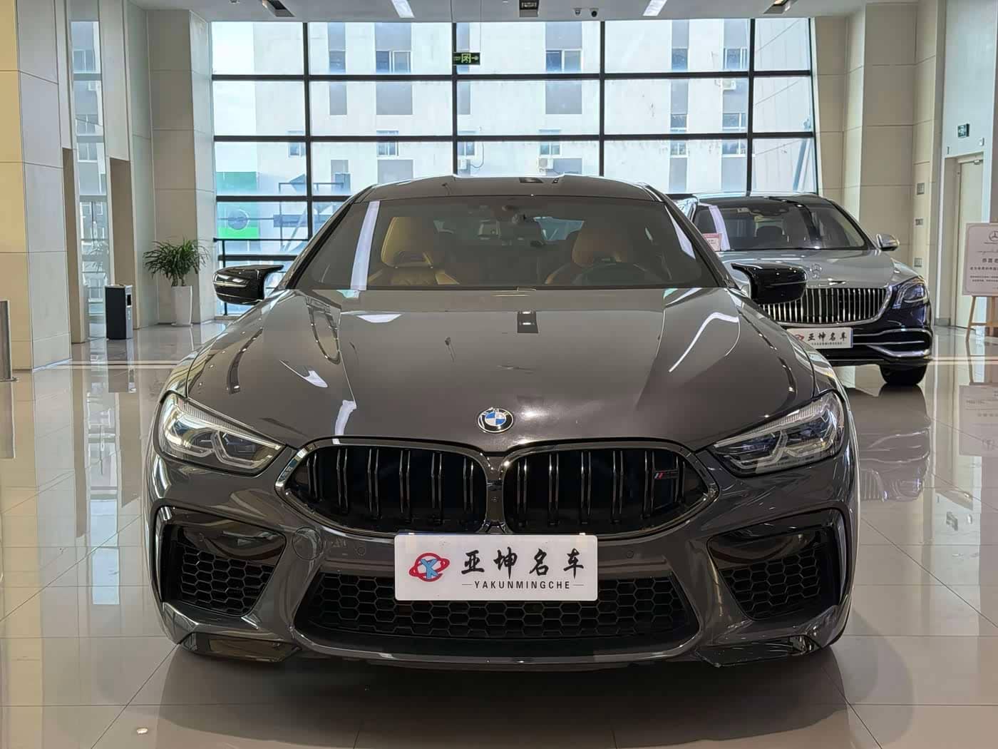 BMW M8