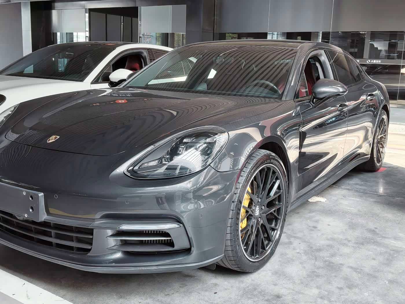 Porsche Panamera