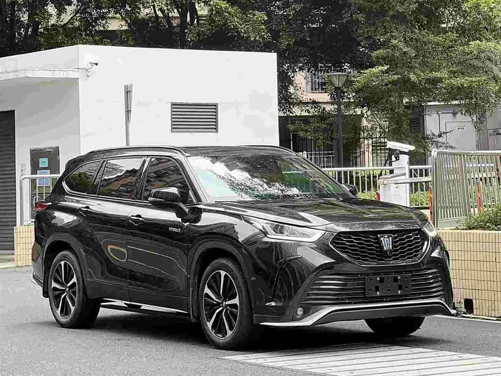 Toyota Crown Kluger