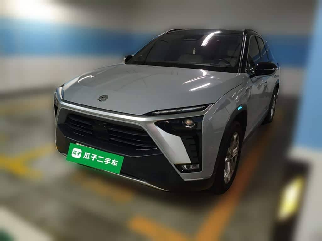 NIO ES8