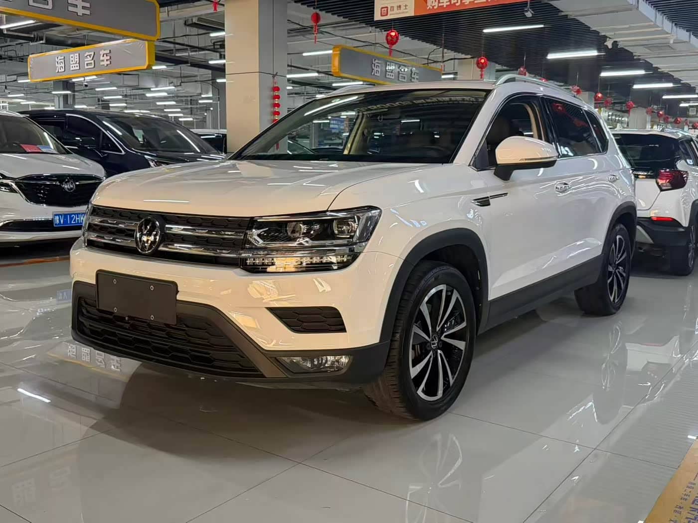 Volkswagen Tharu