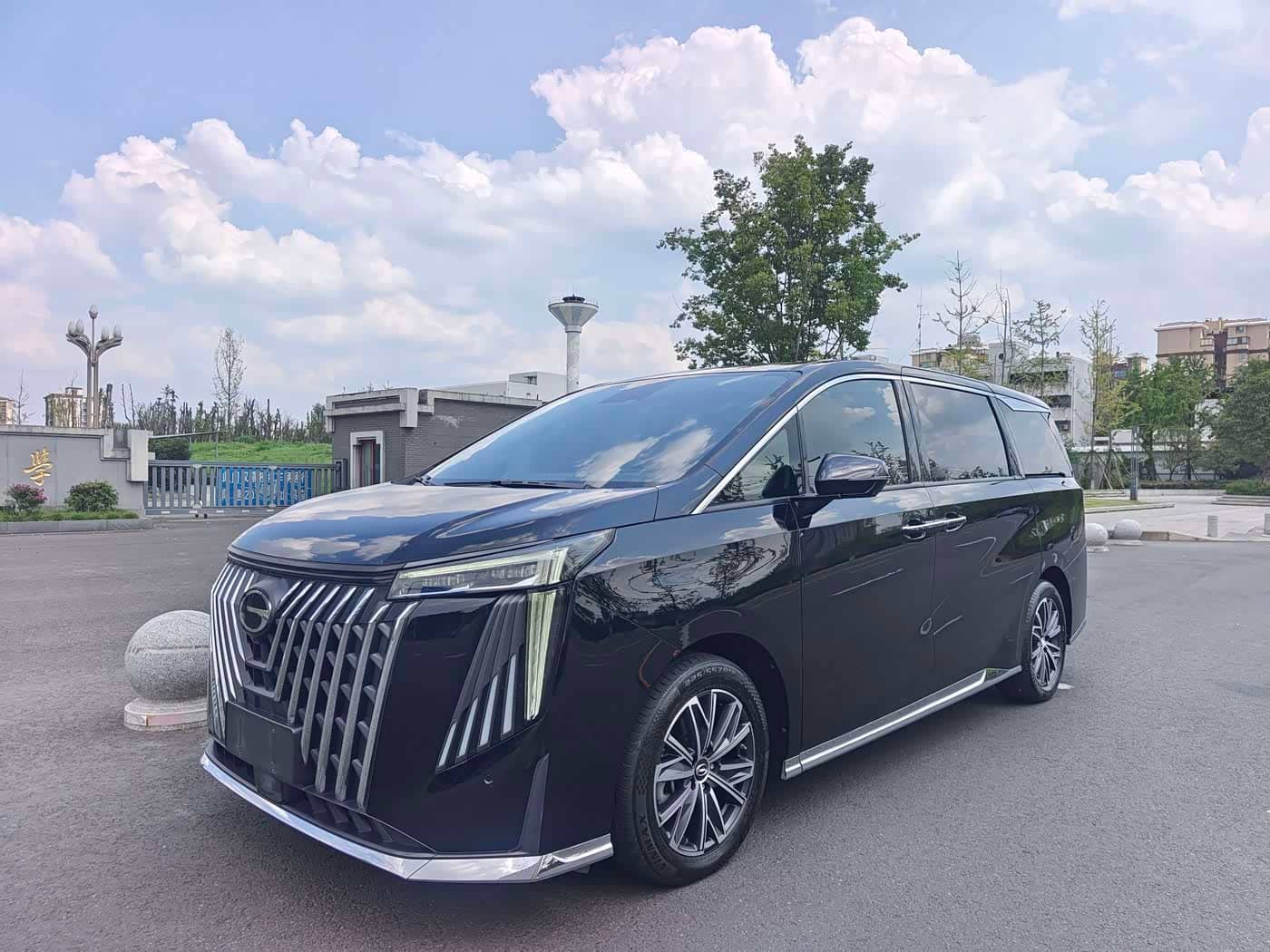GAC Trumpchi Trumpchi M8