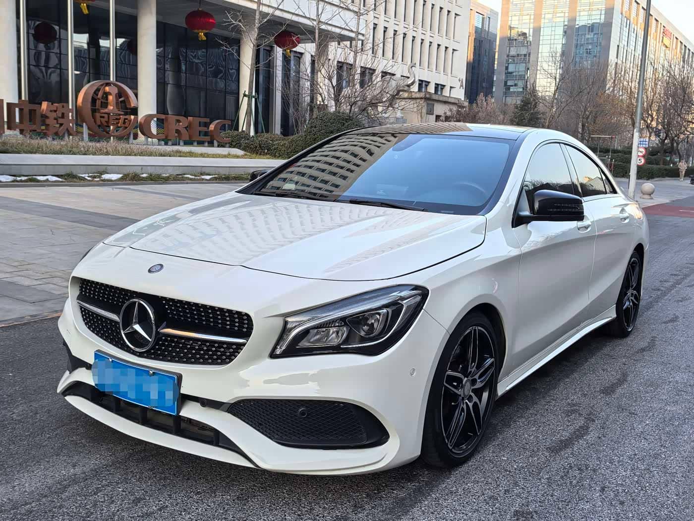 Mercedes-Benz CLA