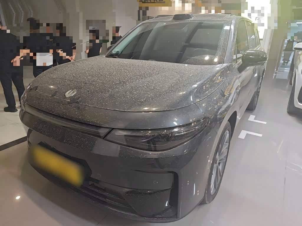 Leapmotor C16
