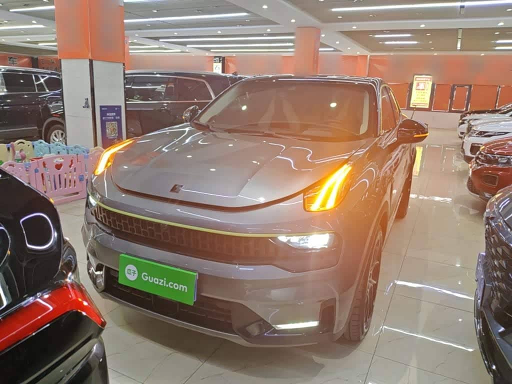 Lynk & Co 05