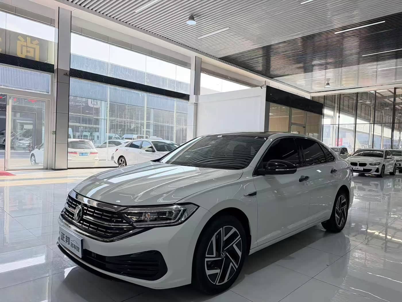 Volkswagen Sagitar