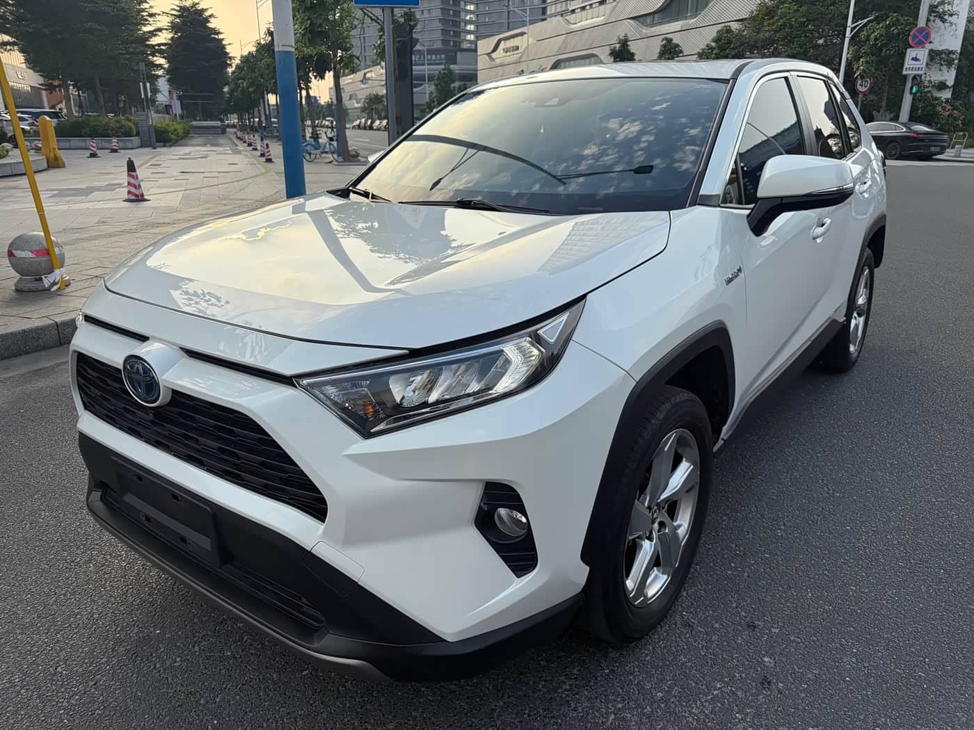 Toyota RAV4 Rongfang